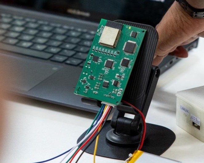 Cover image for All-in-One Real-Time Wireless Debugging Tool